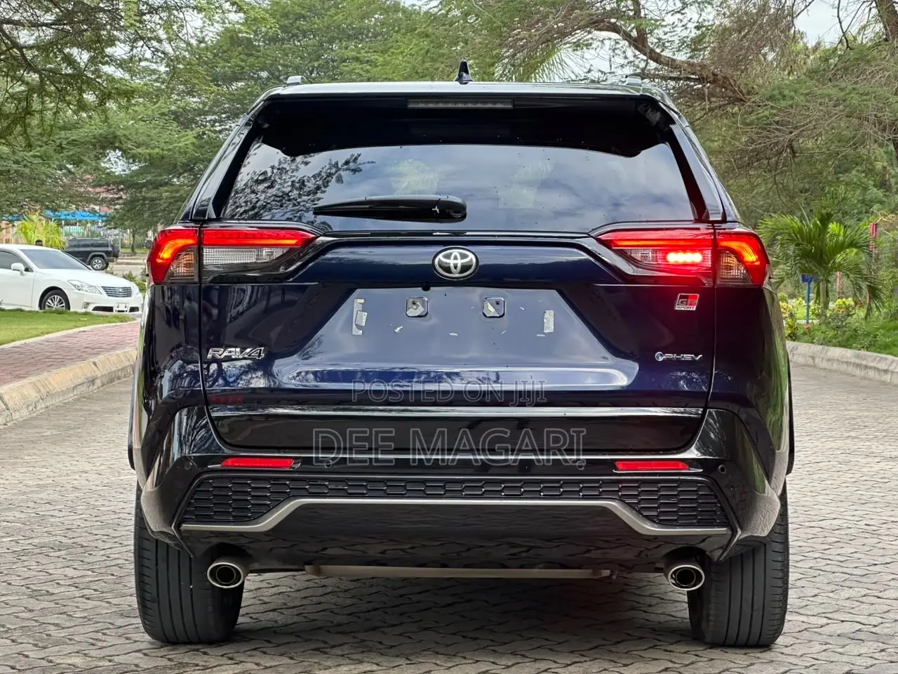 Toyota RAV4 Hybrid 2025 Blue