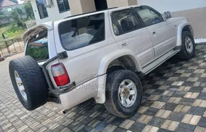 Toyota Hilux 2010 Silver