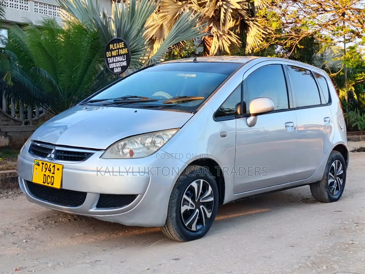 Mitsubishi Colt 2006 Silver