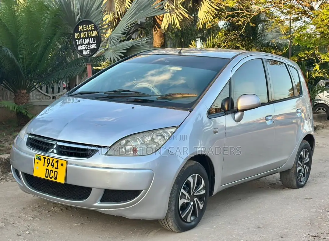 Mitsubishi Colt 2006 Silver