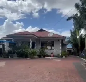 3bdrm House in Mchakama Real Estate, Ukonga for sale