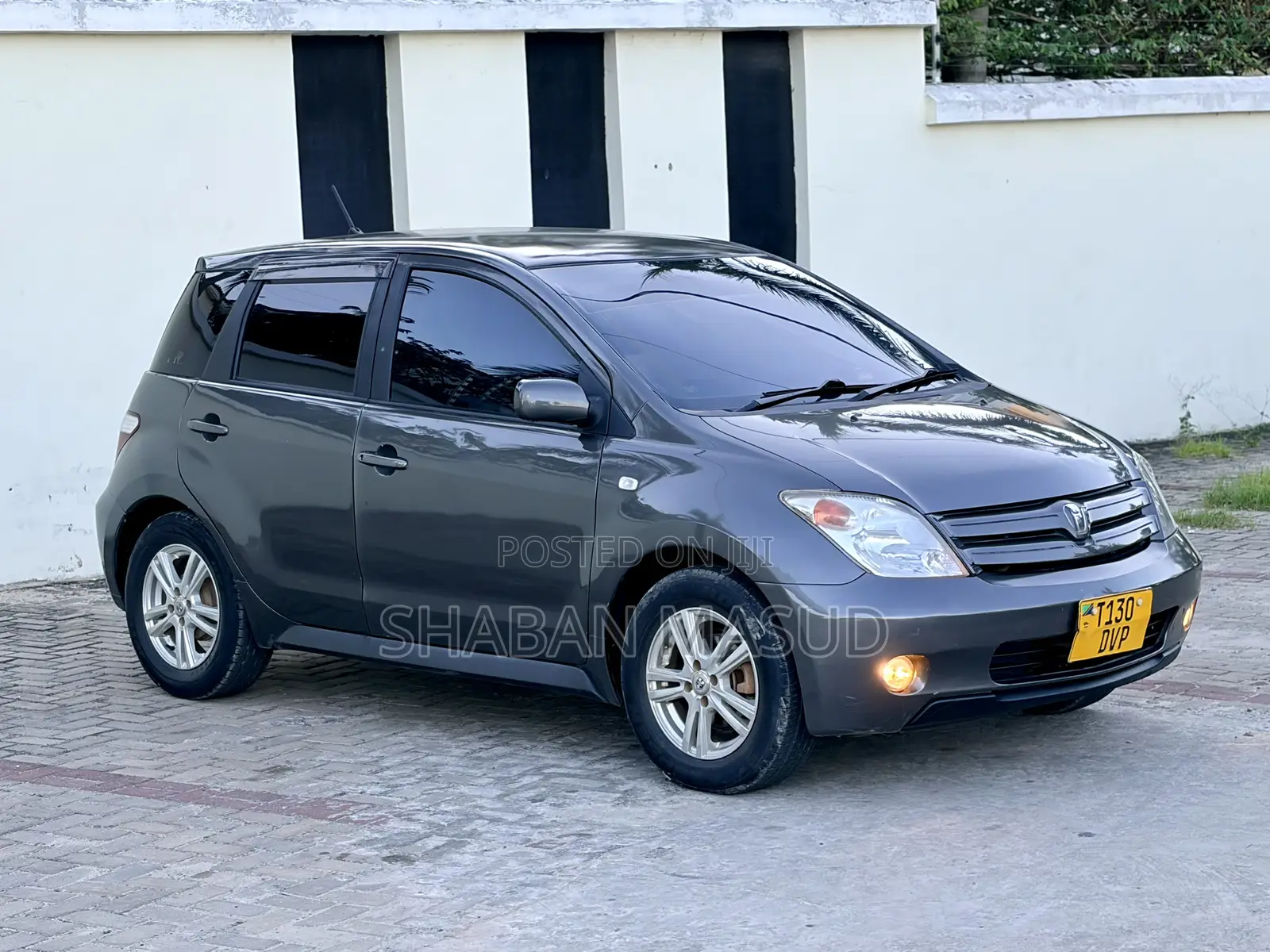Toyota IST 2004 Ivory