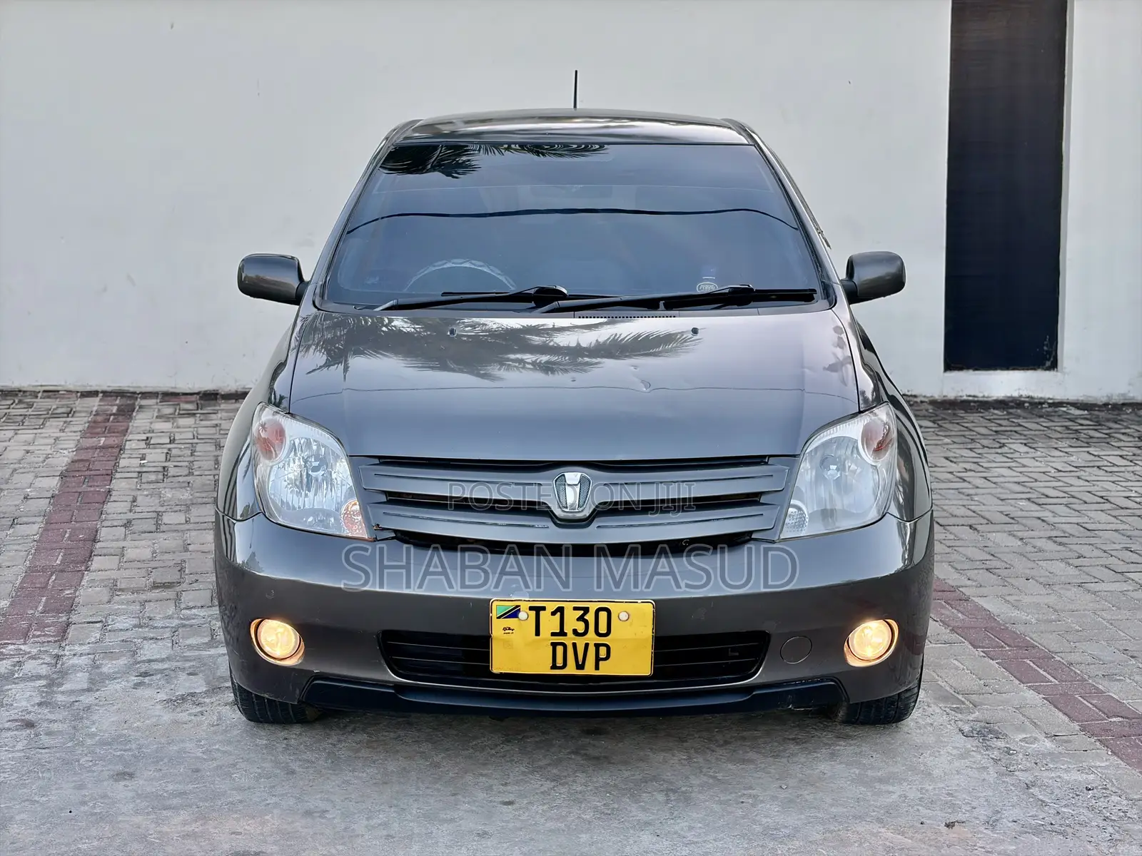 Toyota IST 2004 Ivory