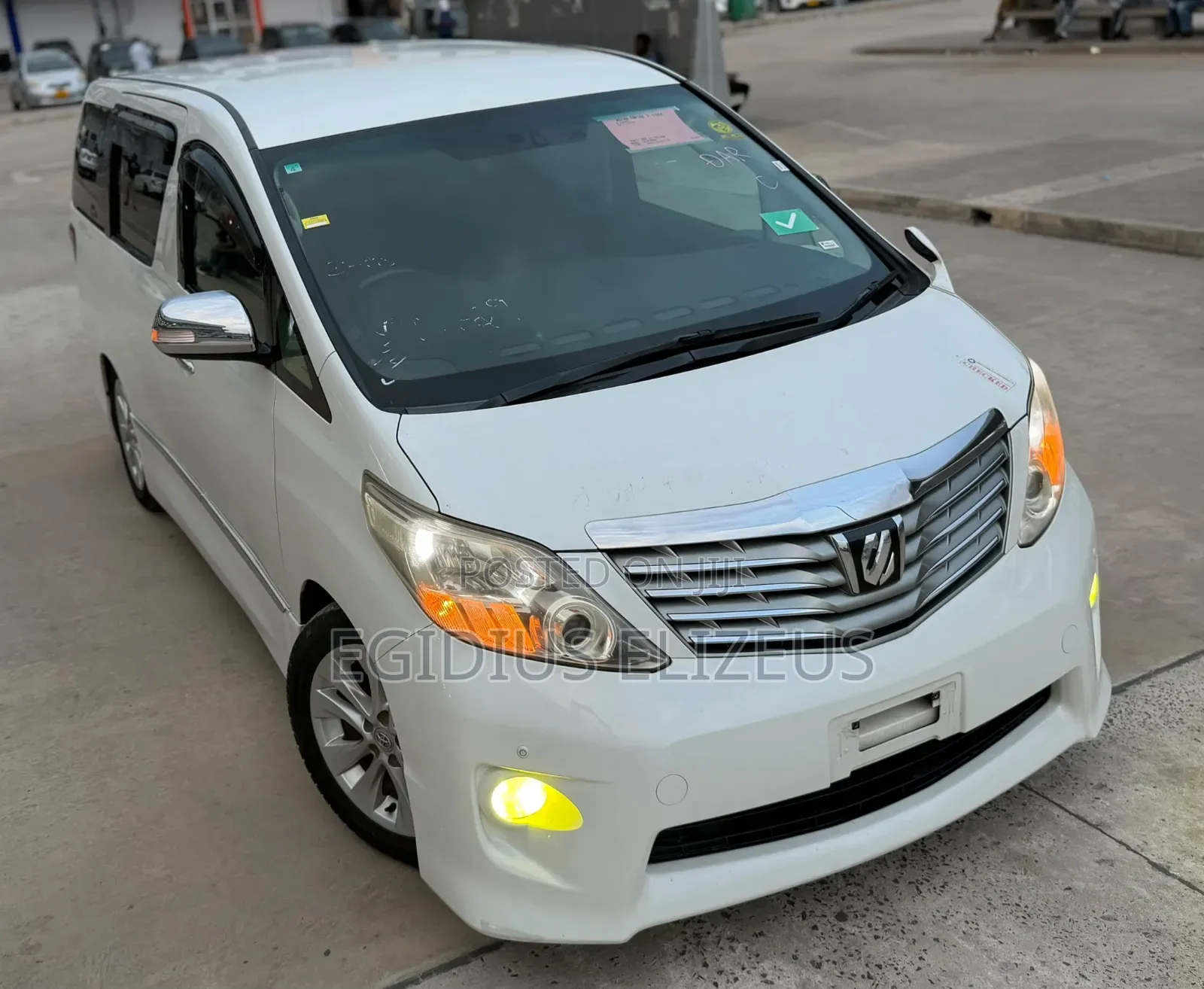 Toyota Alphard 2012 White