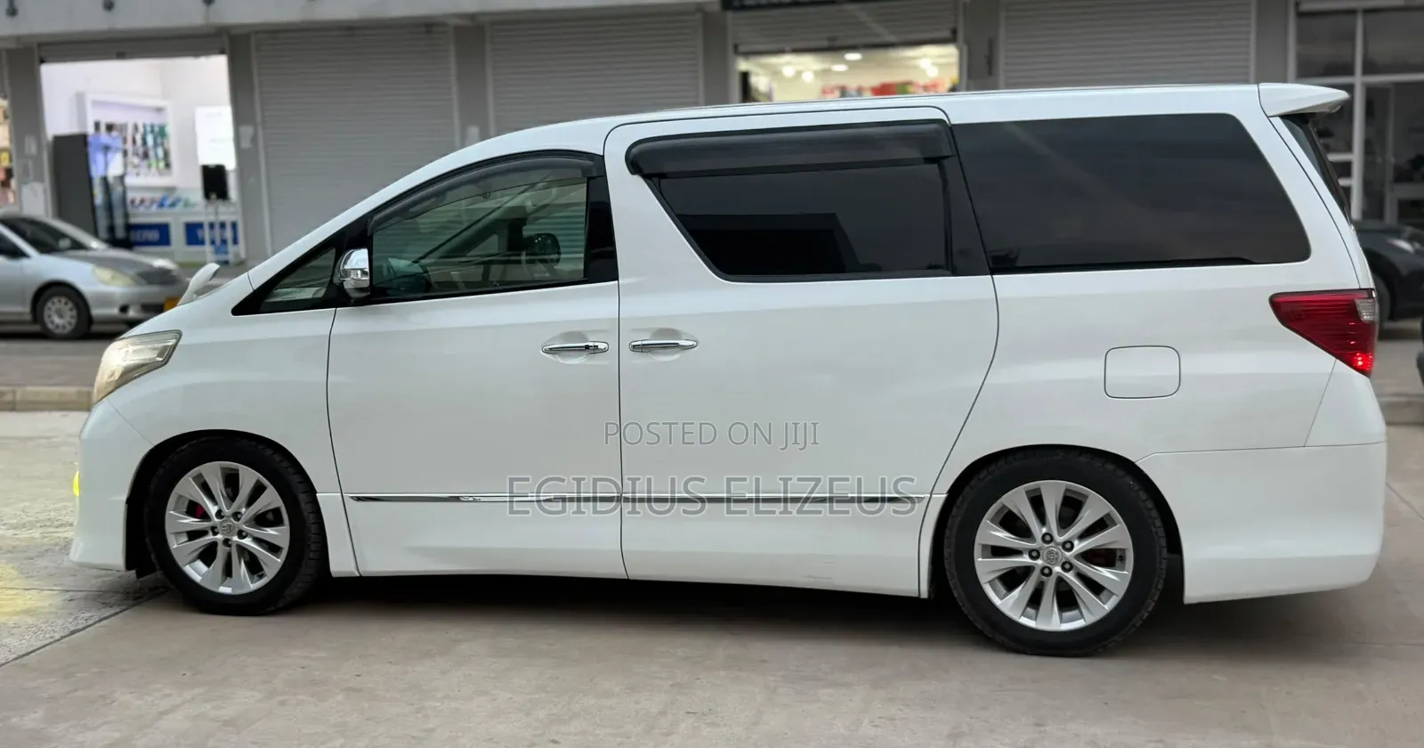 Toyota Alphard 2012 White