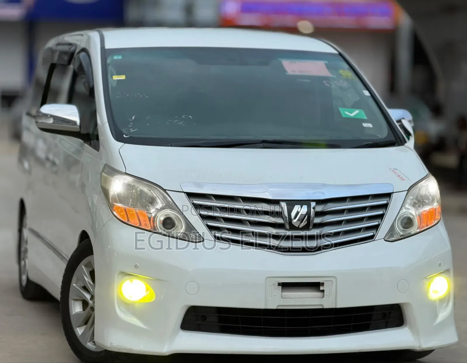 Toyota Alphard 2012 White