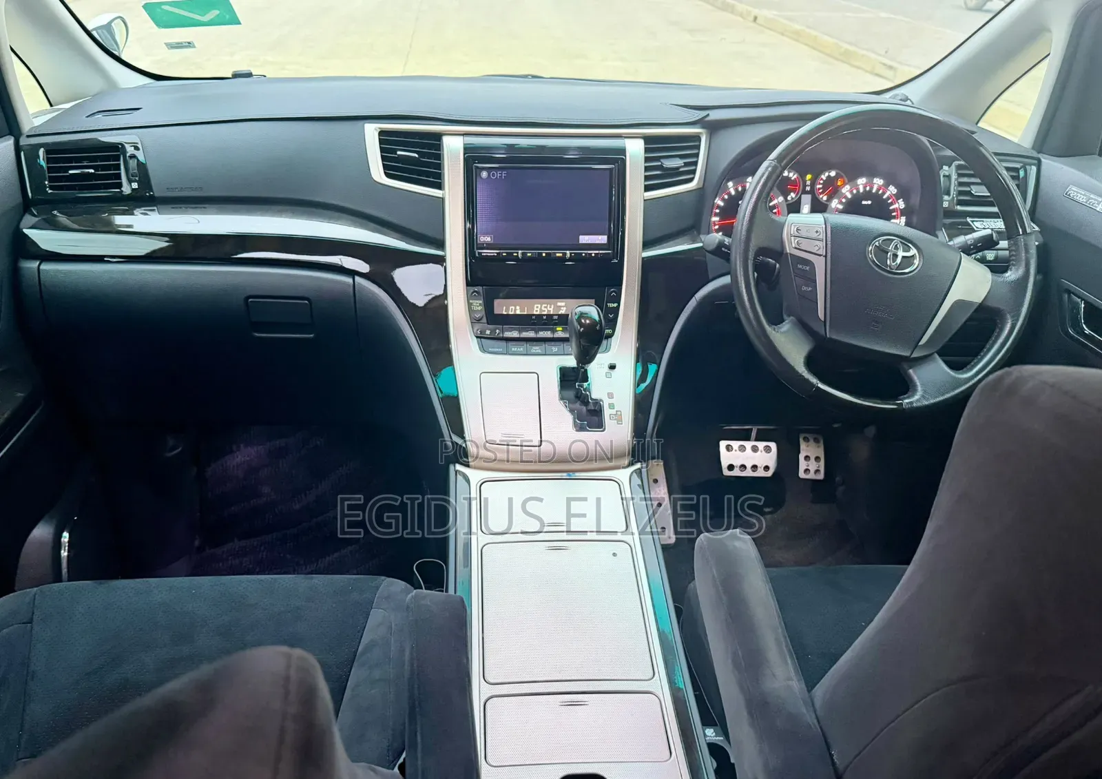 Toyota Alphard 2012 White