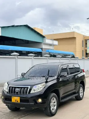 Toyota Land Cruiser Prado 2011 Black