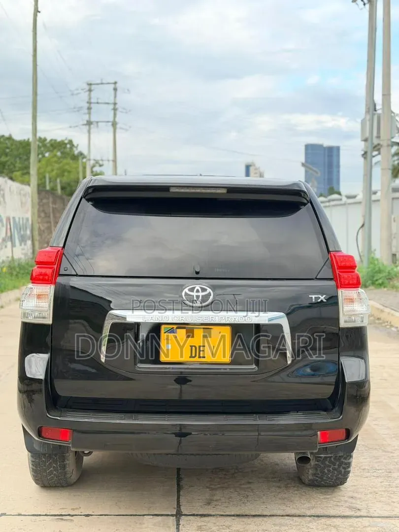 Toyota Land Cruiser Prado 2011 Black
