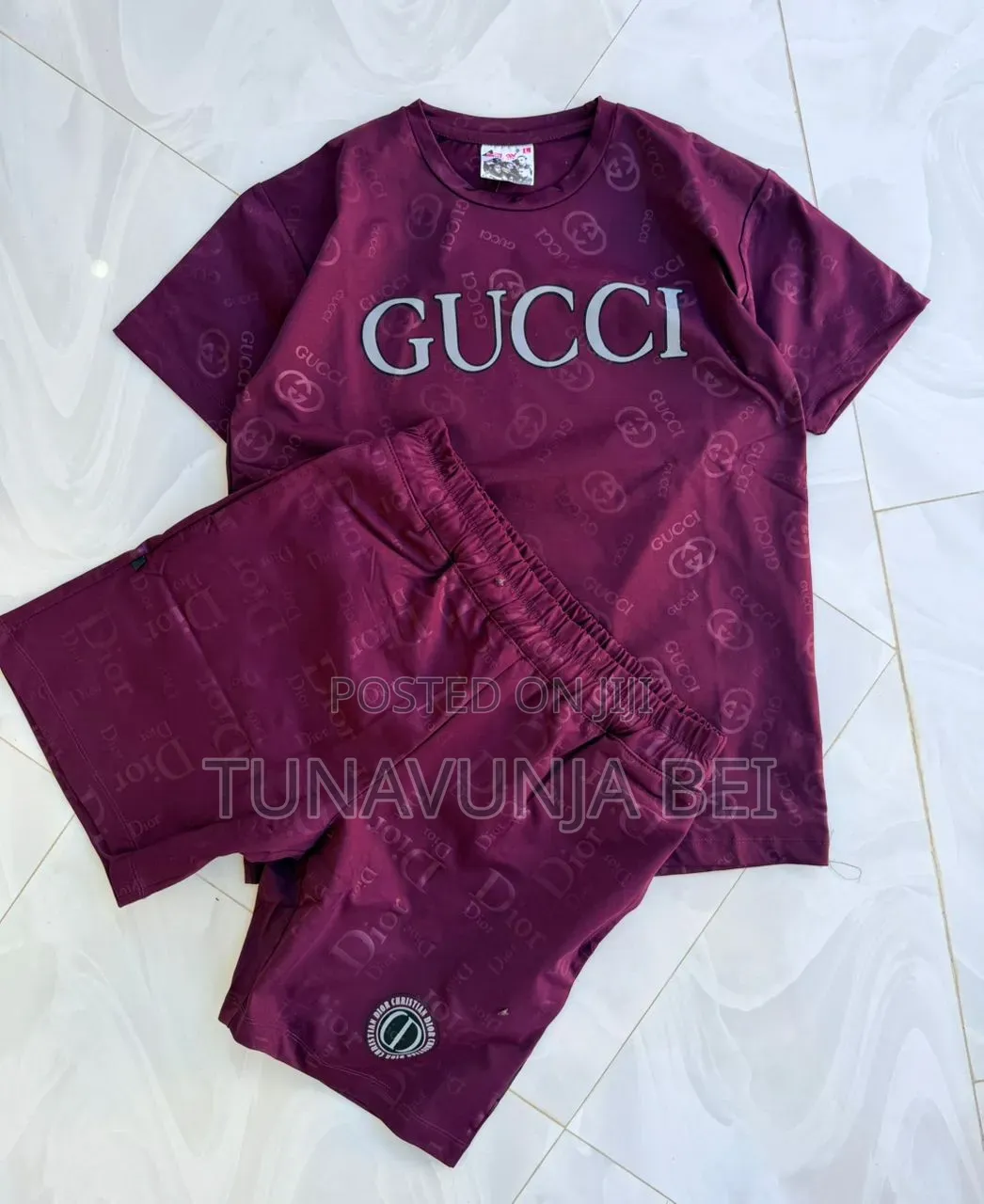 2pic Pens T Shirt Gucci Brand