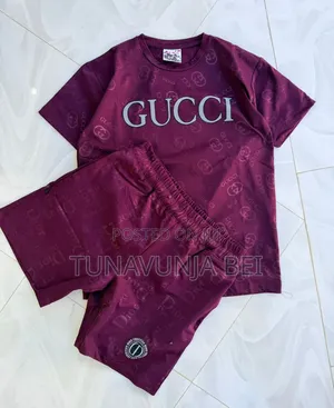 2pic Pens T Shirt Gucci Brand