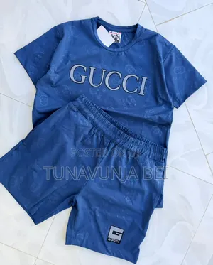 2pic Pens T Shirt Gucci Brand