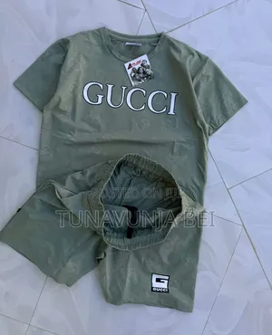 2pic Pens T Shirt Gucci Brand