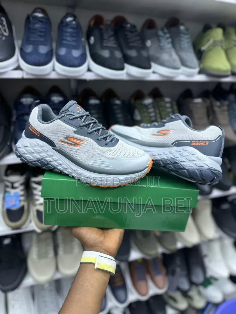 Sketchers Sneakers Og