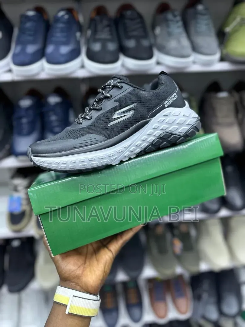 Sketchers Sneakers Og