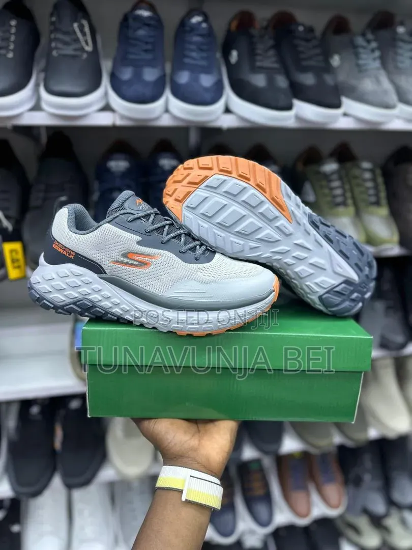 Sketchers Sneakers Og