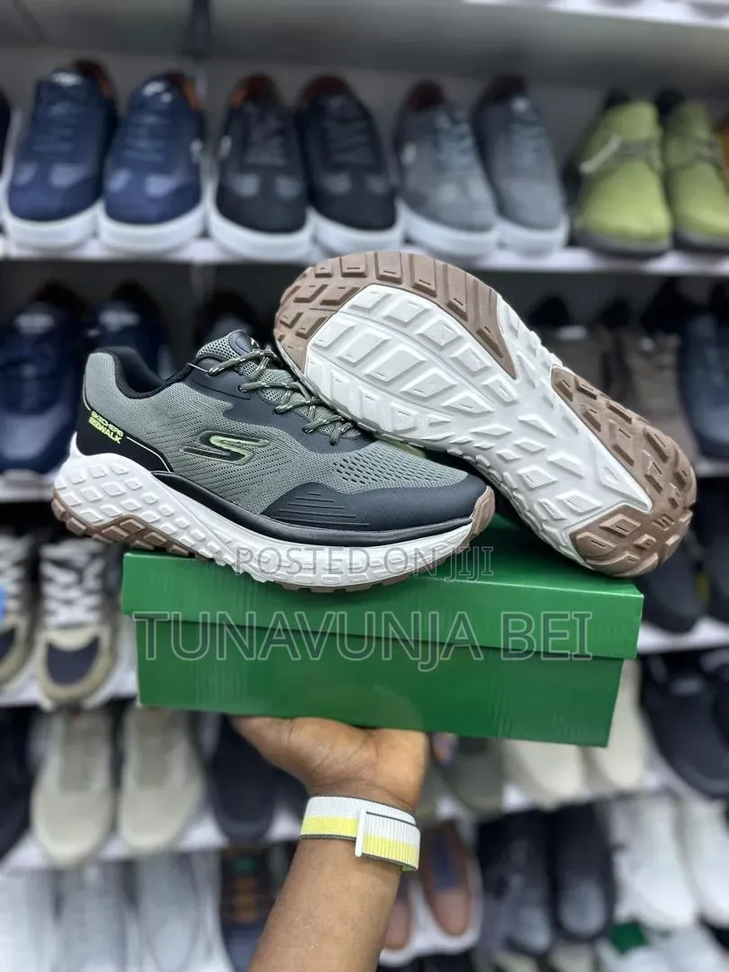 Sketchers Sneakers Og