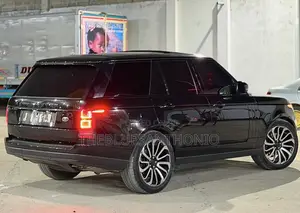 Land Rover Range Rover Vogue 2016 Black