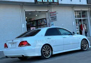 Toyota Crown 2007 White