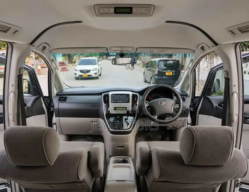Toyota Alphard 2006 Silver