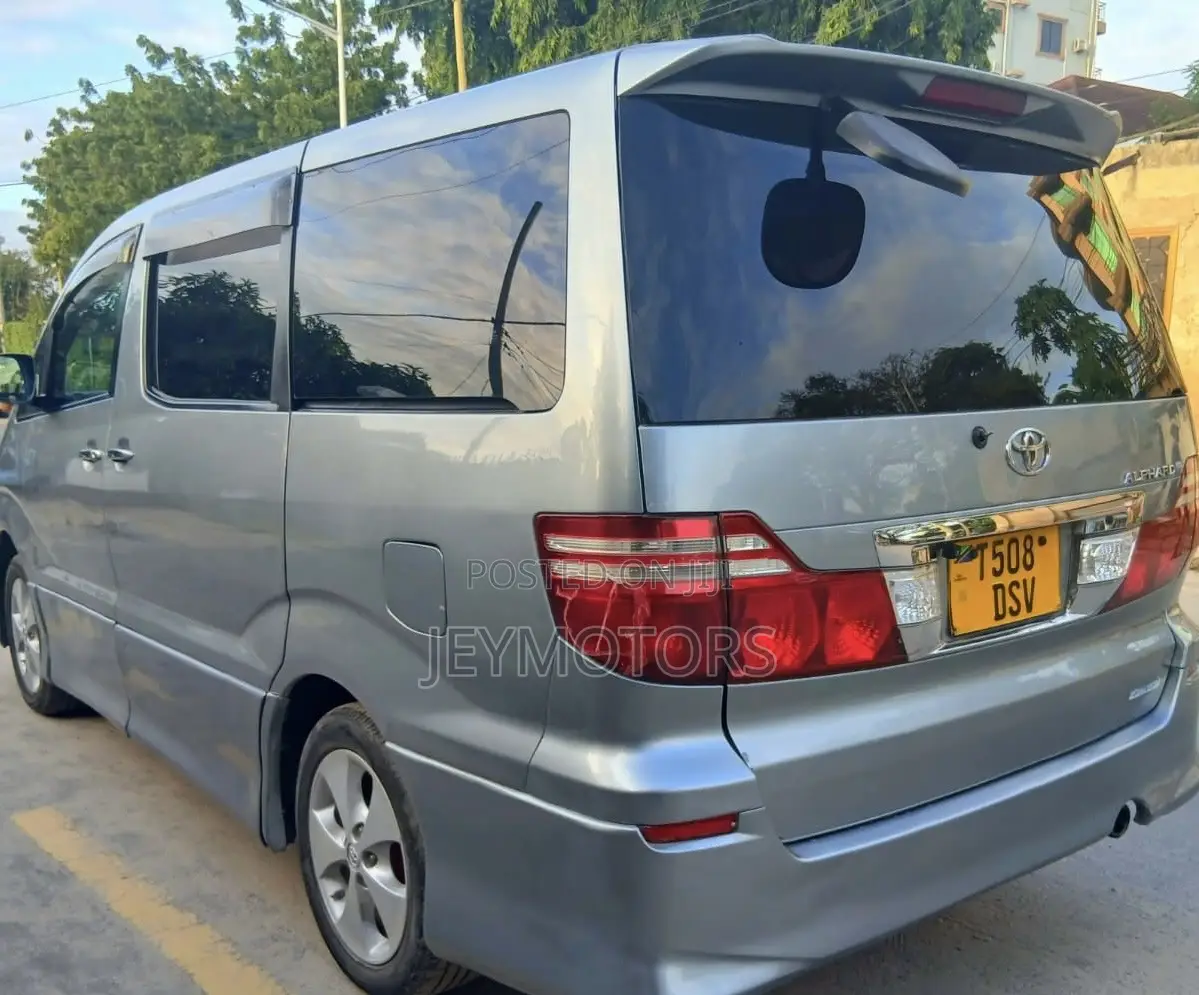 Toyota Alphard 2006 Silver