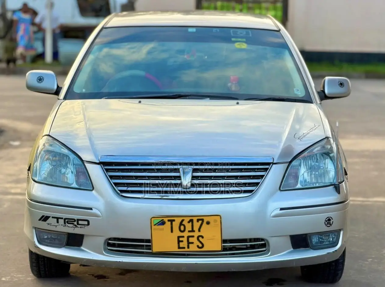 Toyota Premio 2005 Silver