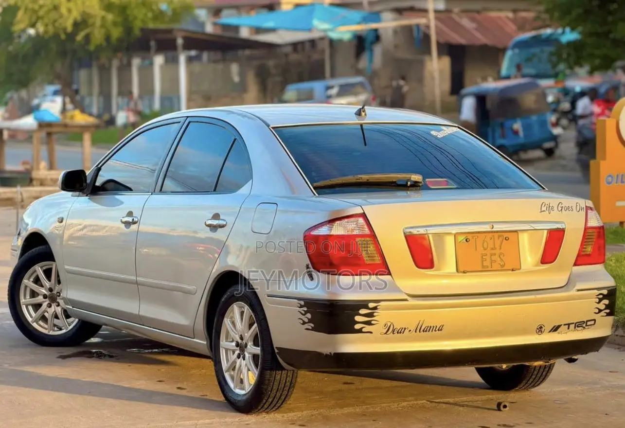 Toyota Premio 2005 Silver