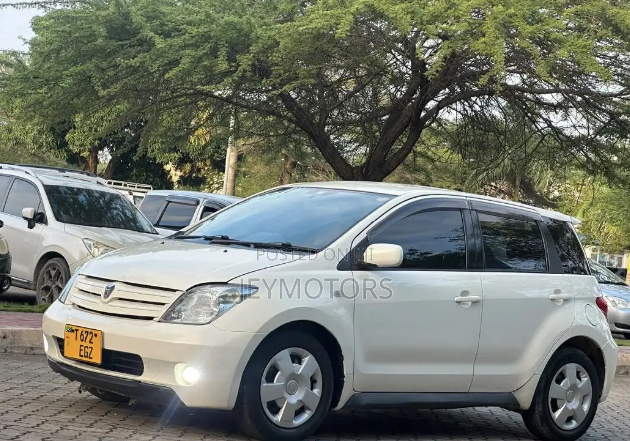 Toyota Premio 2004 White