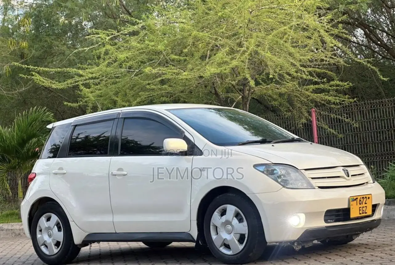 Toyota Premio 2004 White
