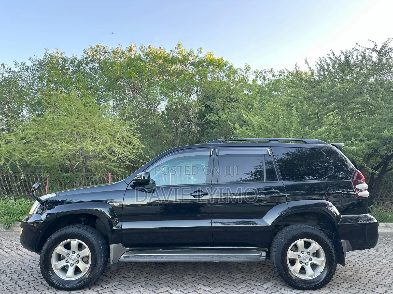 Toyota Land Cruiser Prado 2005 Black