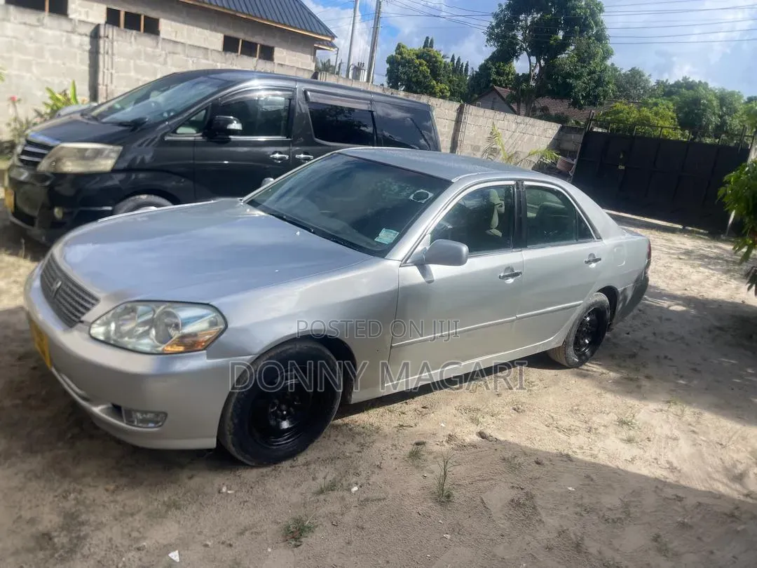 Toyota Mark II 2001 Silver