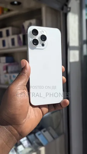 Apple iPhone 15 Pro Max 256 GB White