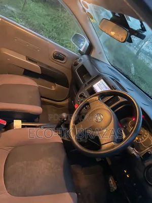 Nissan Advan 2012 Silver