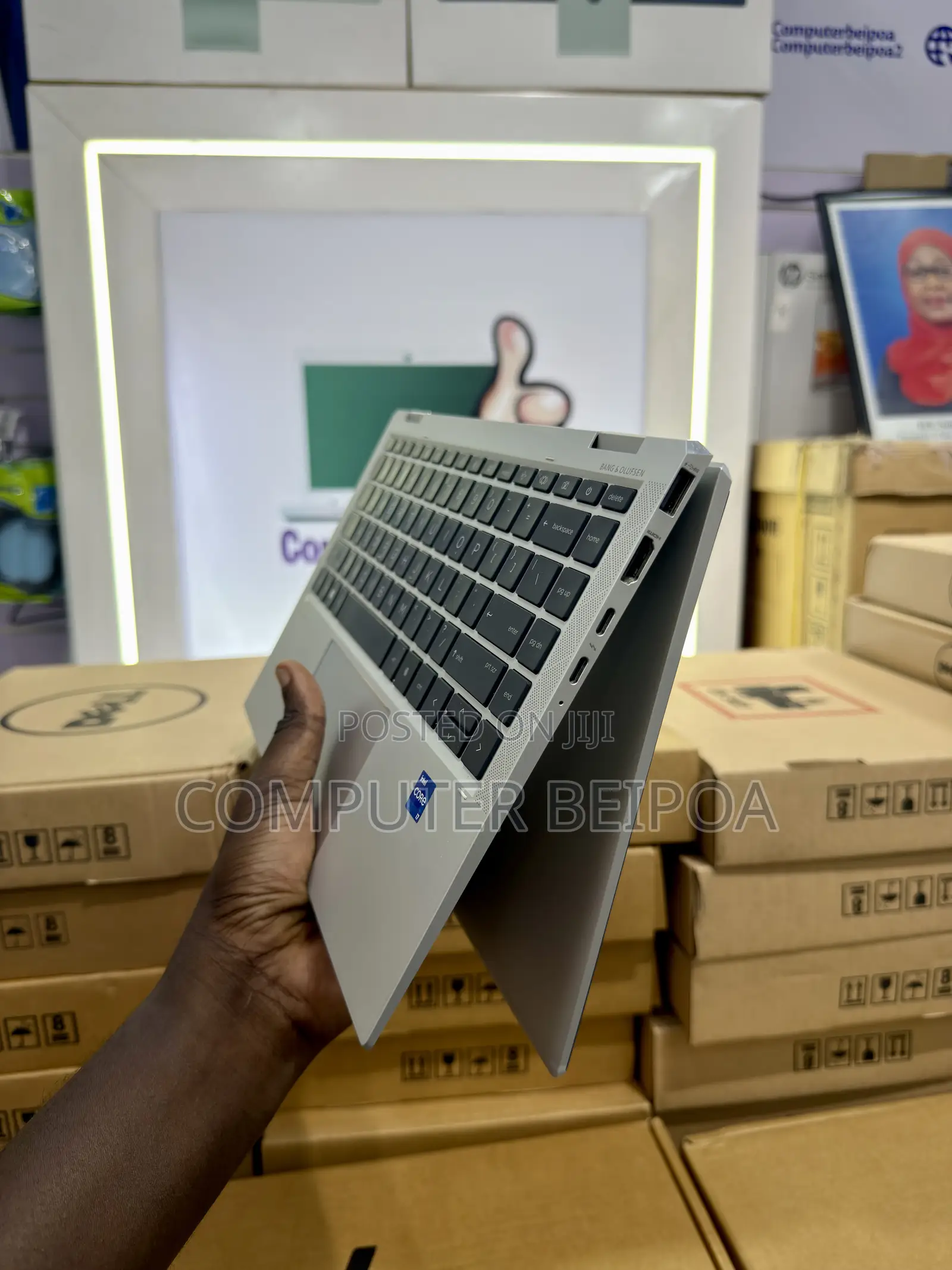 Laptop HP EliteBook 1040 G8 32GB Intel Core i7 SSD 512GB