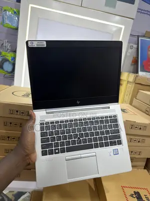 Laptop HP EliteBook 830 G6 8GB Intel Core i7 SSD 256GB