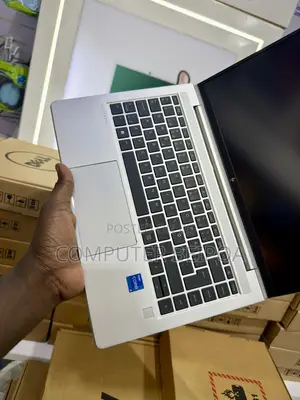 Laptop HP EliteBook 830 G8 16GB Intel Core i5 SSD 256GB