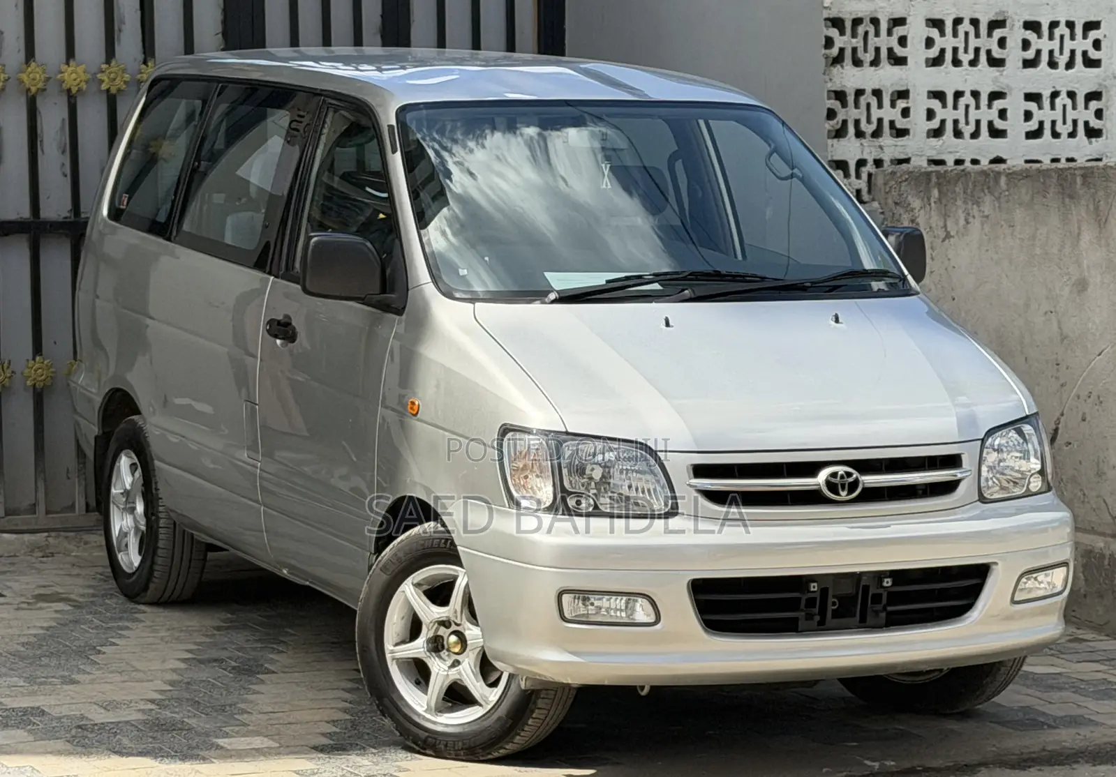 Toyota TownAce Noah 2001 Silver