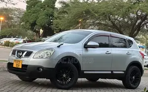 Nissan Dualis 2010 Silver