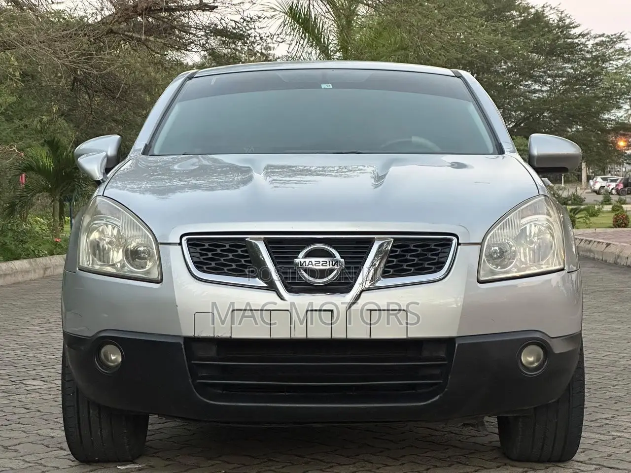 Nissan Dualis 2010 Silver