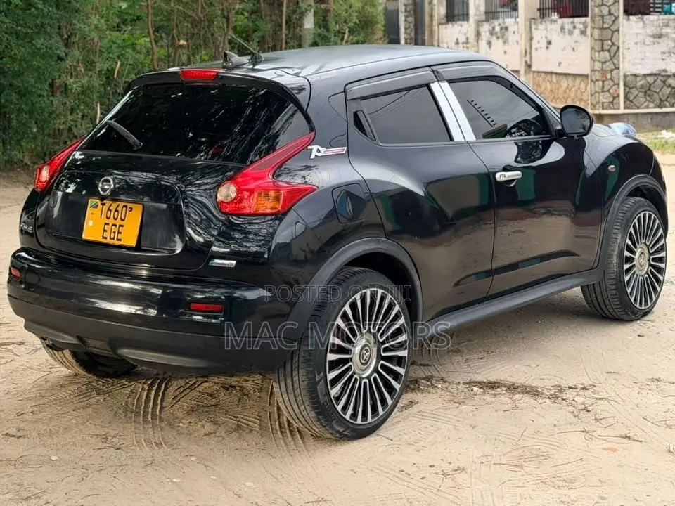 Nissan Juke 2011 Black