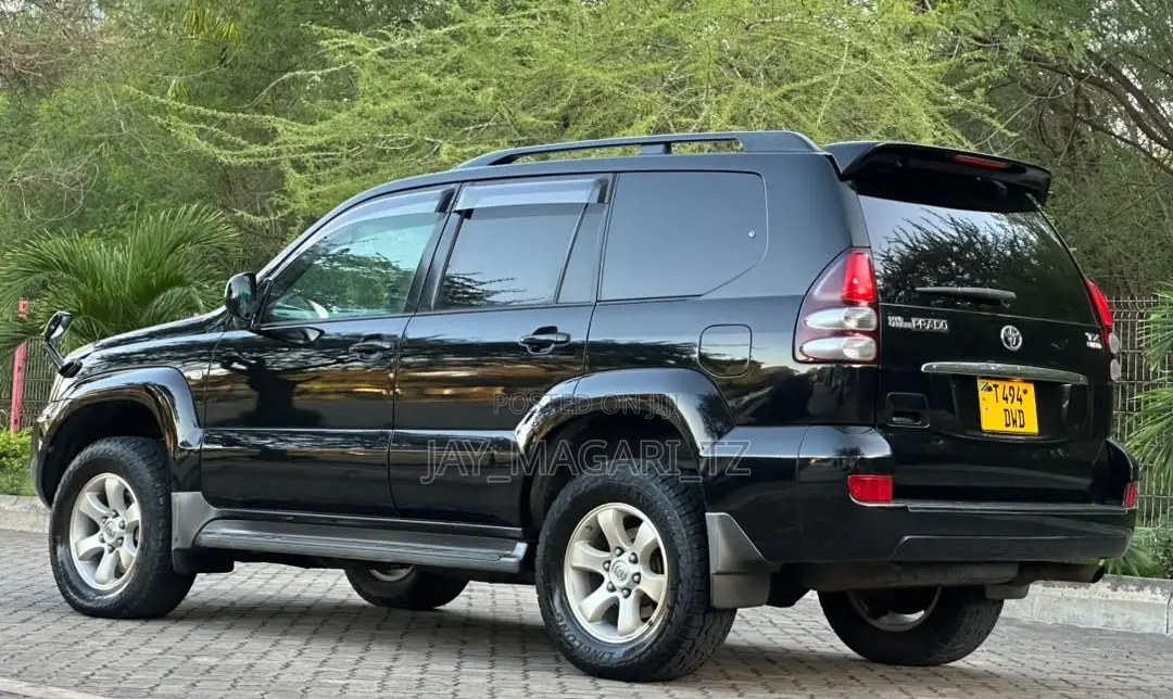 Toyota Land Cruiser Prado 2006 Black