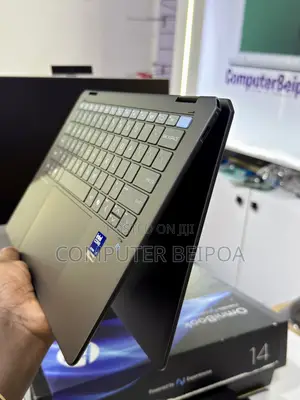 New Laptop HP OmniBook Ultra Flip 14" 16GB Intel Core Ultra 7 SSD 1T
