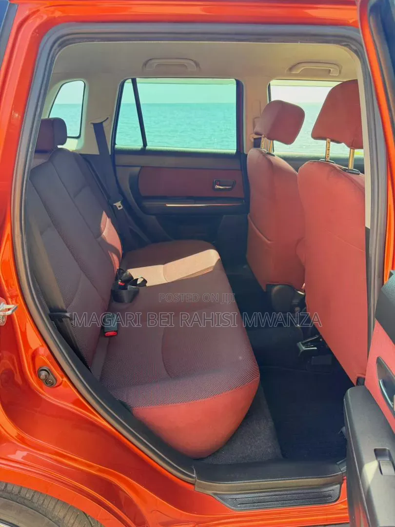 Mazda Verisa 2009 Orange