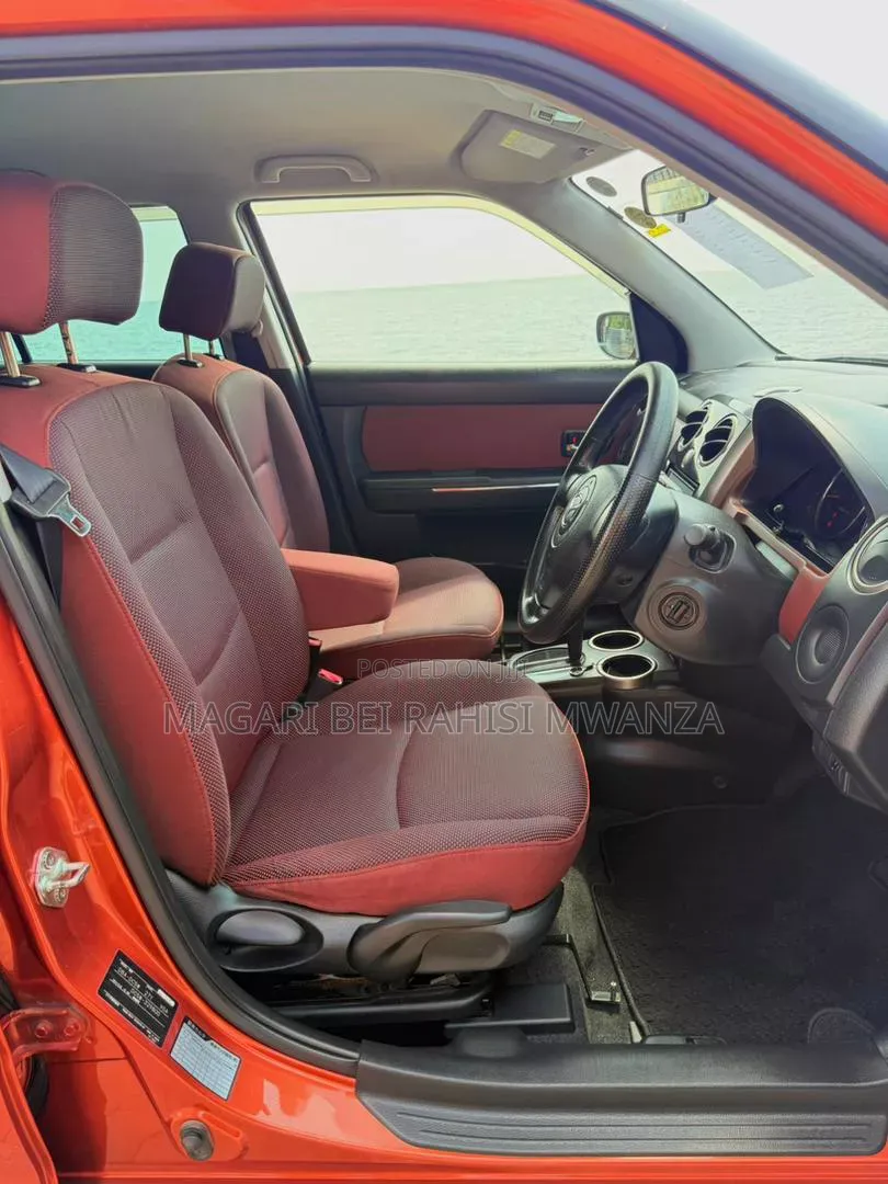 Mazda Verisa 2009 Orange