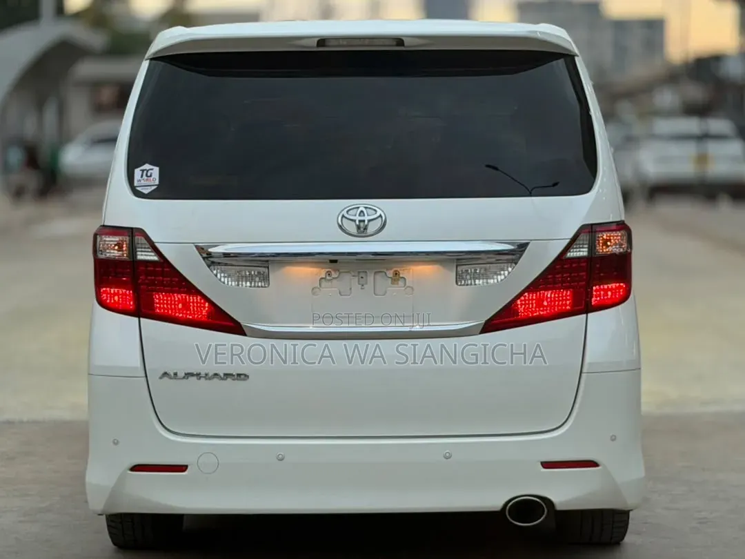 Toyota Alphard 2012 White