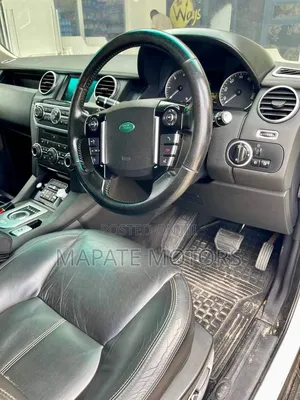 Land Rover Discovery 2013 White