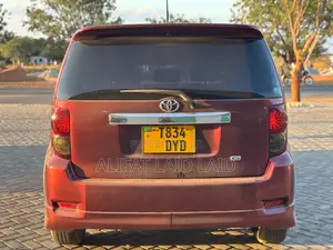 Toyota Rumion 1.5 FWD 2021 Maroon