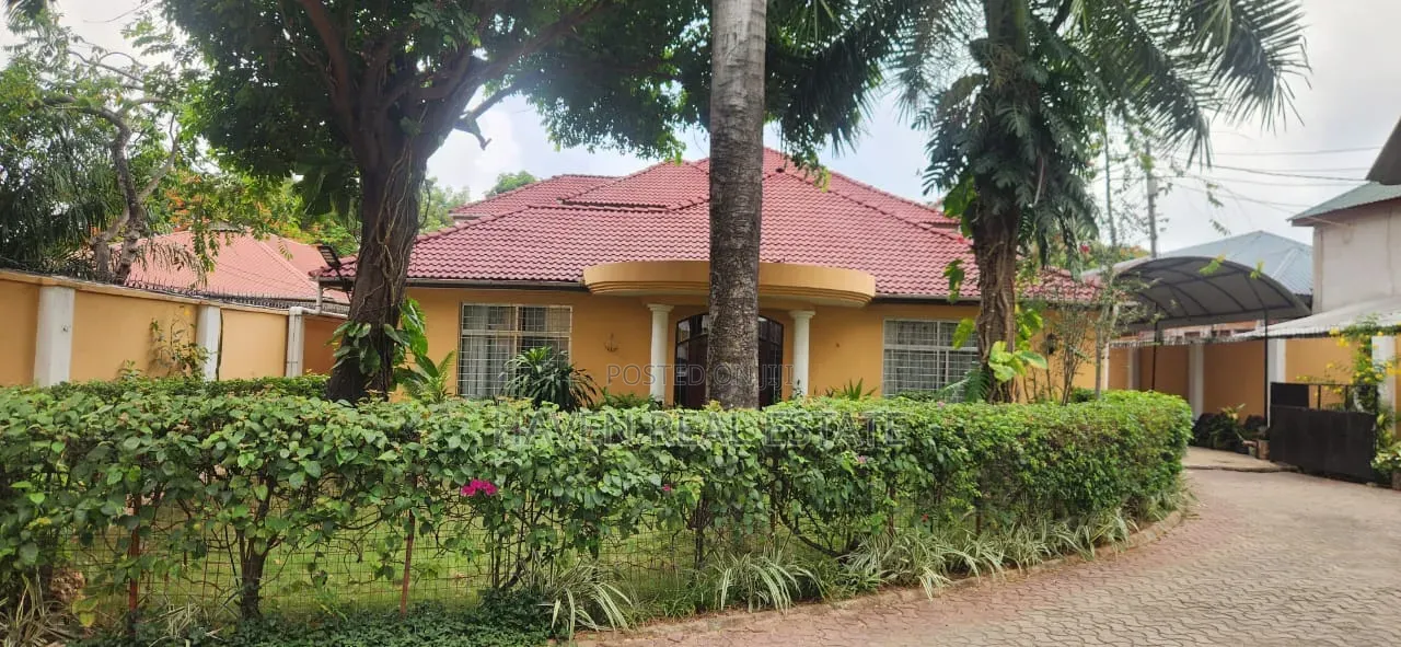 5bdrm House in Mikocheni for sale