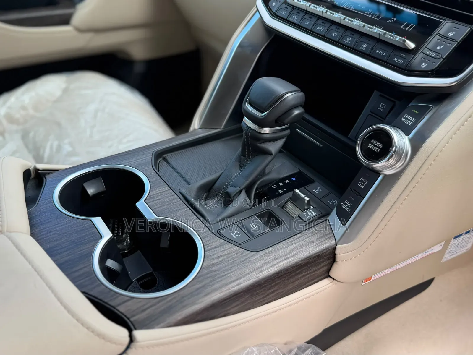 Toyota Land Cruiser Prado 2025 White
