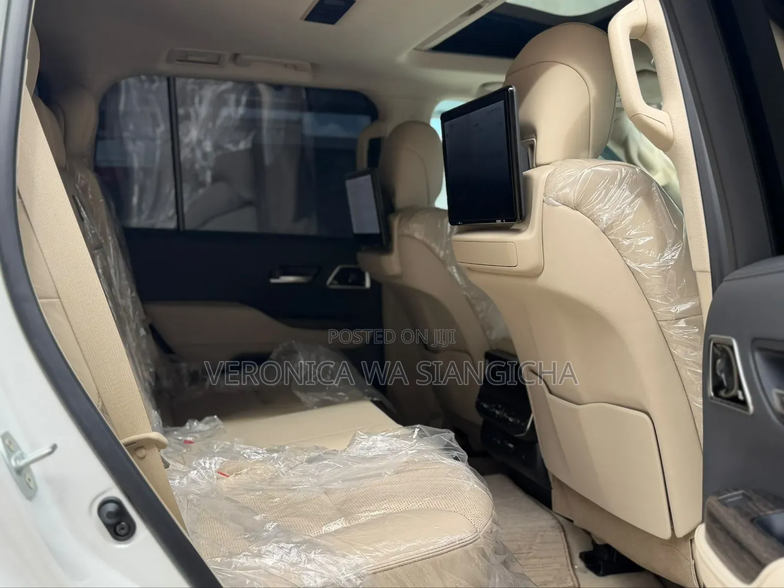 Toyota Land Cruiser Prado 2025 White